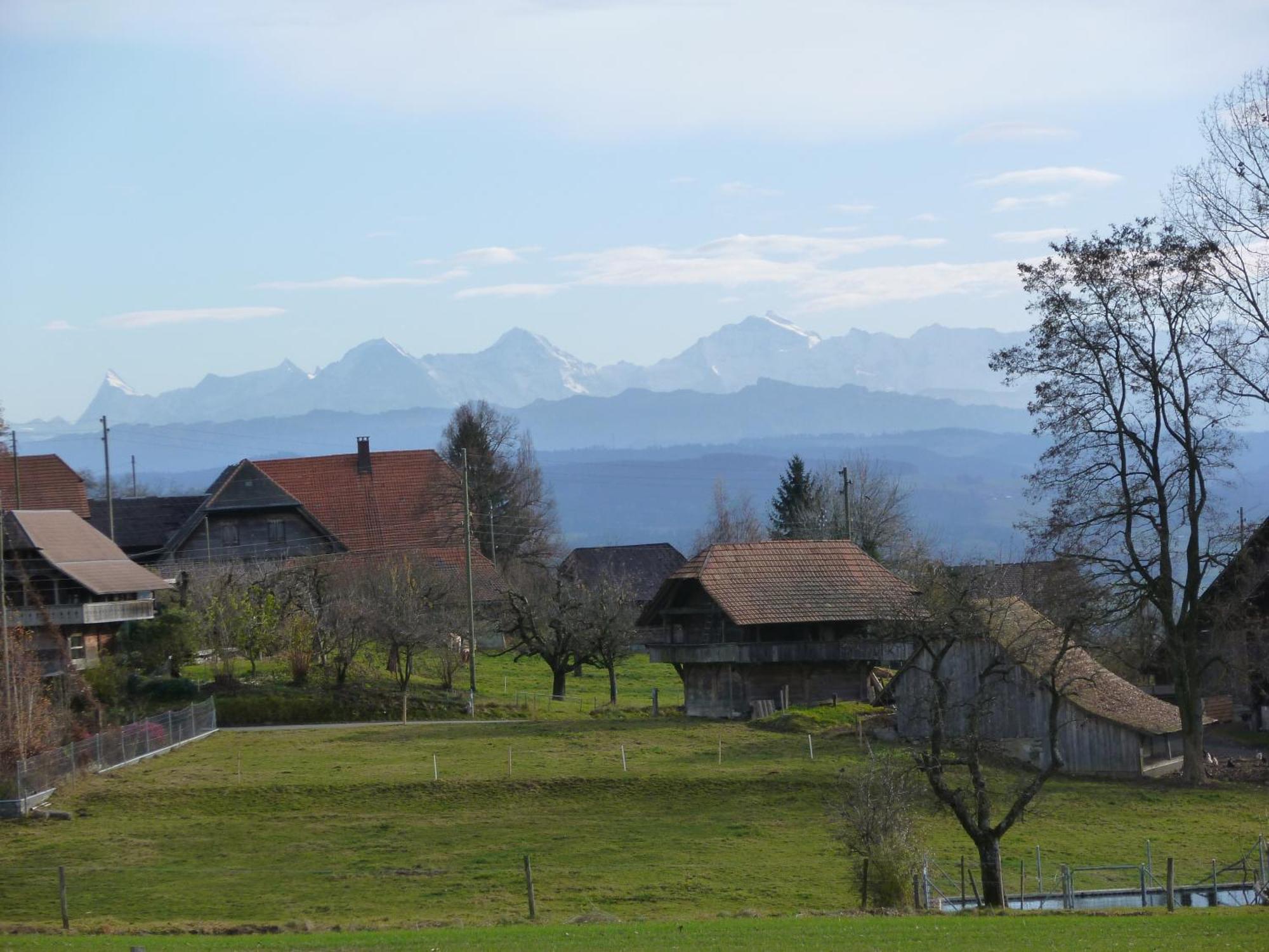 Отель Alpenblick Ferenberg Bern Stettlen Экстерьер фото